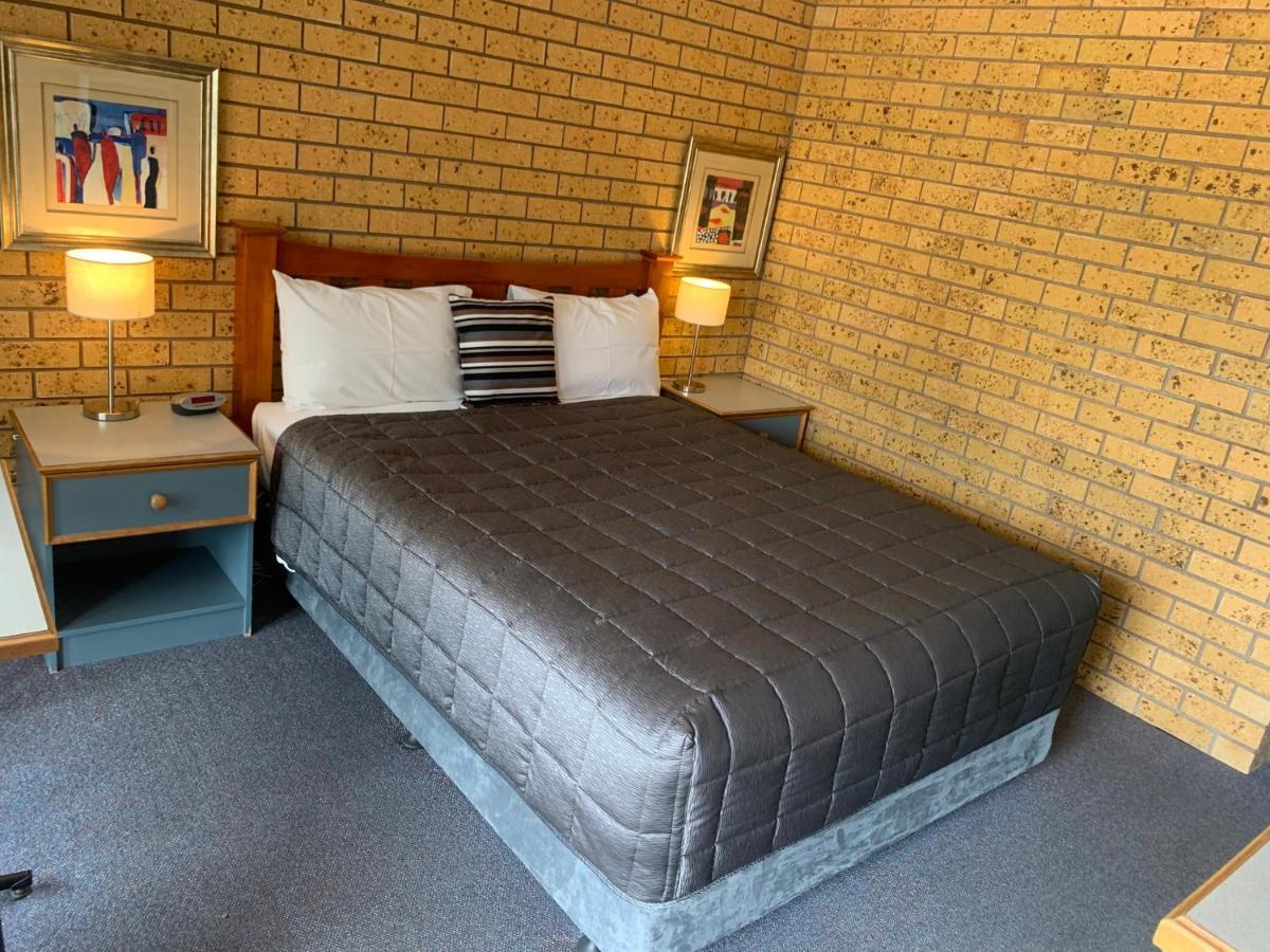 Newell Motor Inn Narrandera Zewnętrze zdjęcie
