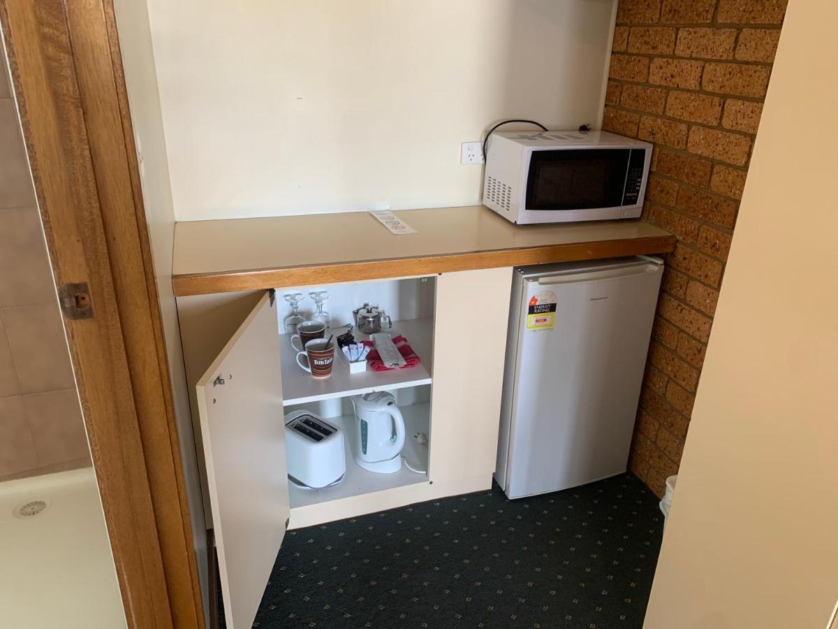 Newell Motor Inn Narrandera Zewnętrze zdjęcie